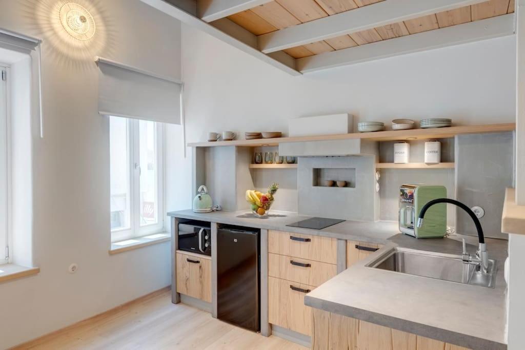 Апартаменты Nomade Vibrant Living Loft Эрмуполис Экстерьер фото